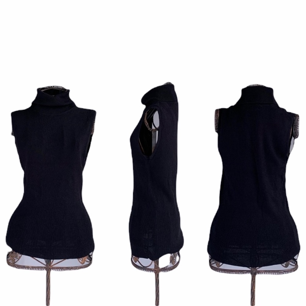 Grace Dane Lewis black sleeveless turtle neck